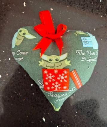 nieuw- hanger/ hartje: Grogu kerst beschikbaar voor biedingen