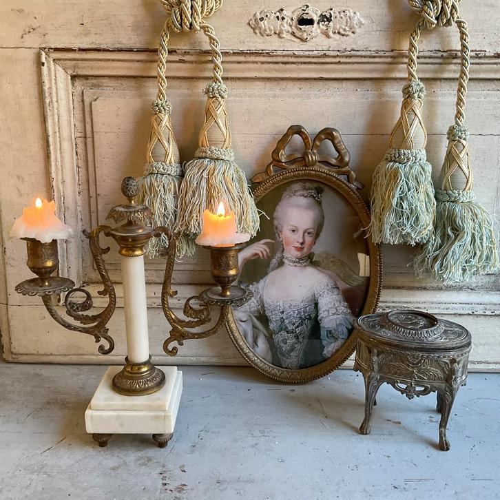 Sieradenkisje, embrasses kandelaar *tres jolie Duiven*, Antiek en Kunst, Antiek | Woonaccessoires, Verzenden