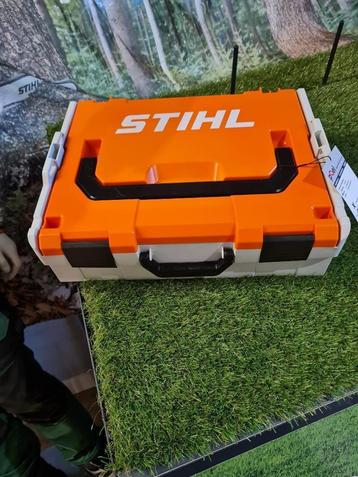 STIHL ACCUBOX VOOR ACCU'S EN LADER beschikbaar voor biedingen