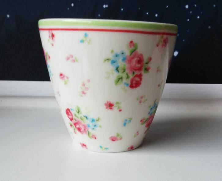Greengate Claire latte cup bloemen, Huis en Inrichting, Keuken | Servies, Zo goed als nieuw, Overige typen, Overige stijlen, Porselein