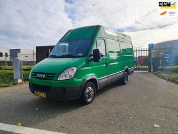 Iveco Daily 3.0 35C18V 330 L2H2 Apk! Nap! beschikbaar voor biedingen