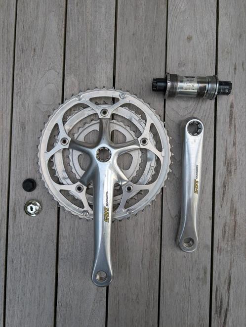 Shimano 105 triple crankset met Octalink trapas en trappers, Fietsen en Brommers, Fietsonderdelen, Gebruikt, Racefiets, Crankstel of Pedalen