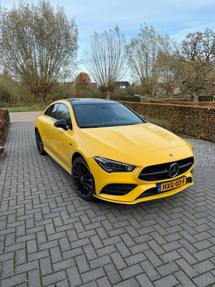Mercedes CLA250e AMG Night, Panoramadak, burmester audio, Auto's, Mercedes-Benz, Bedrijf, CLA, 360° camera, Achteruitrijcamera