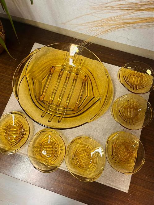 Prachtige set vintage persglas schaal schalen amber kleur 7x, Antiek en Kunst, Antiek | Schalen, Ophalen of Verzenden