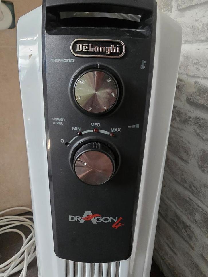DeLonghi Dragon 4 Oliekachel - Perfecte Warmte!, Huis en Inrichting, Kachels, Zo goed als nieuw, Vrijstaand, Oliekachel, Elektrisch