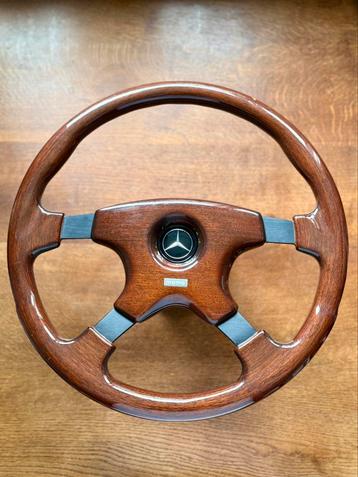 Momo Houten Stuur Mercedes W123 W124 W126 W129 W140 W201 beschikbaar voor biedingen