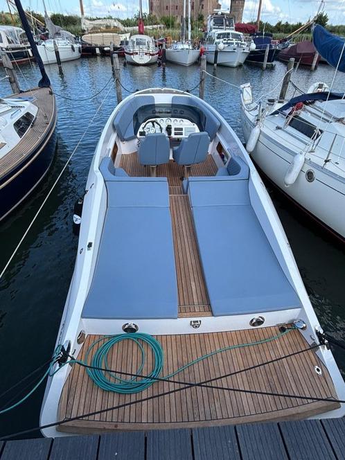 Frauscher 858 voorraad boot, Watersport en Boten, Speedboten, Nieuw, 6 meter of meer, Benzine, 200 pk of meer, Polyester, Binnenboordmotor