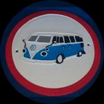 Volkswagen busje blauw /wit gietijzeren wandbord., Ophalen of Verzenden, Auto's