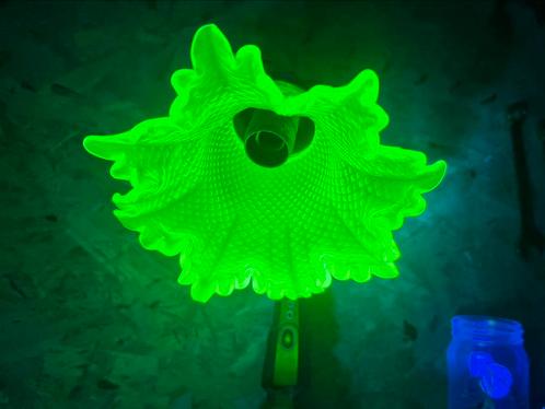 Art Deco Uranium Glass Lamp – Rare Collectible, Antiek en Kunst, Antiek | Lampen, Ophalen of Verzenden