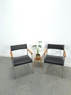 Stoelen DDR met chromen onderstel en zwarte bekleding, Huis en Inrichting, Ophalen, Gebruikt, Twee, Zwart