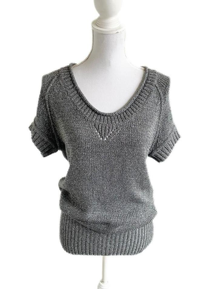 Mooie top van Karen Millen S, Kleding | Dames, Tops, Gedragen, Maat 36 (S), Overige kleuren, Korte mouw, Ophalen of Verzenden