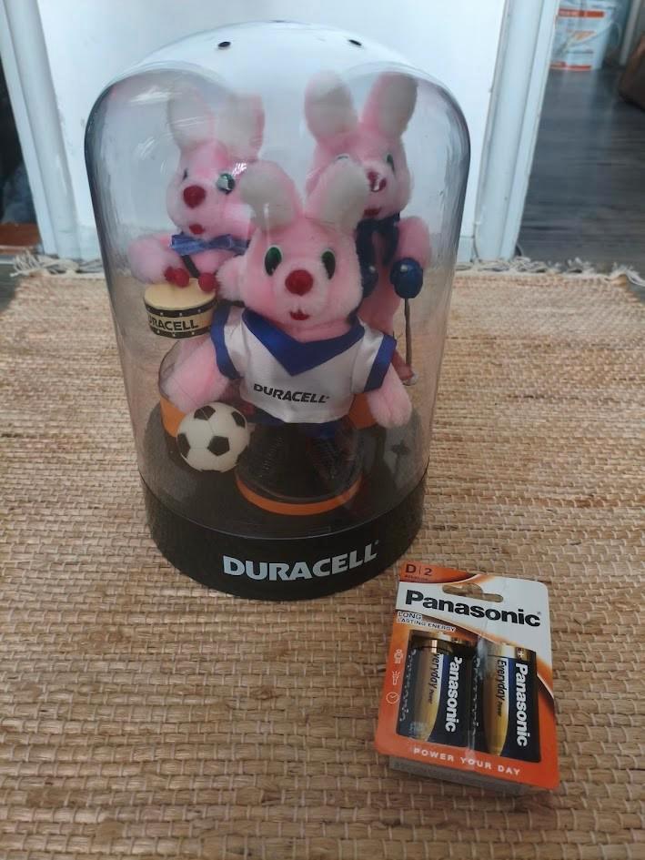 Duracell konijnen in verlichte koepel, Verzamelen, Merken en Reclamevoorwerpen, Gebruikt, Lichtbak of (neon) lamp, Ophalen of Verzenden