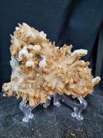 Bergkristal cluster bedekt met limoniet en mangano calciet, Ophalen of Verzenden, Mineraal