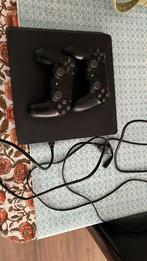 PlayStation 4 met 2 controllers, Spelcomputers en Games, Spelcomputers | Sony PlayStation 1, Ophalen of Verzenden, Gebruikt, Met 2 controllers