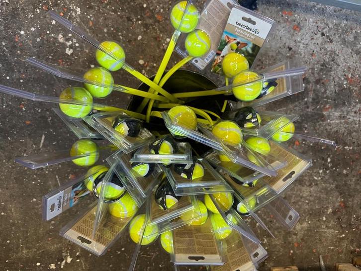 25 ballenwerpers OP=OP hondenspeelgoed, Dieren en Toebehoren, Hondenspeelgoed, Nieuw, Apporteerspeelgoed, Ophalen of Verzenden