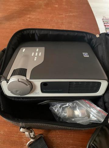 HP digital projector xb31 compleet beschikbaar voor biedingen