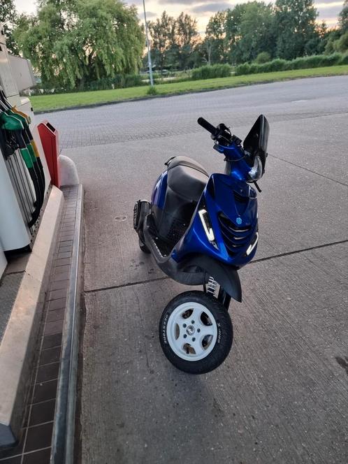 Piaggio zip 125 brom, Fietsen en Brommers, Scooters | Piaggio, Zo goed als nieuw, Zip, Ophalen of Verzenden