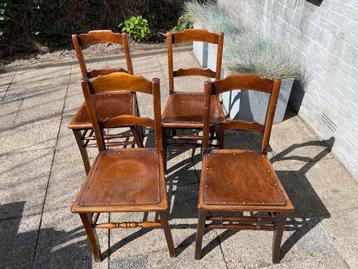 Authentieke franse (antieke/vintage) houten keukenstoeltjes beschikbaar voor biedingen
