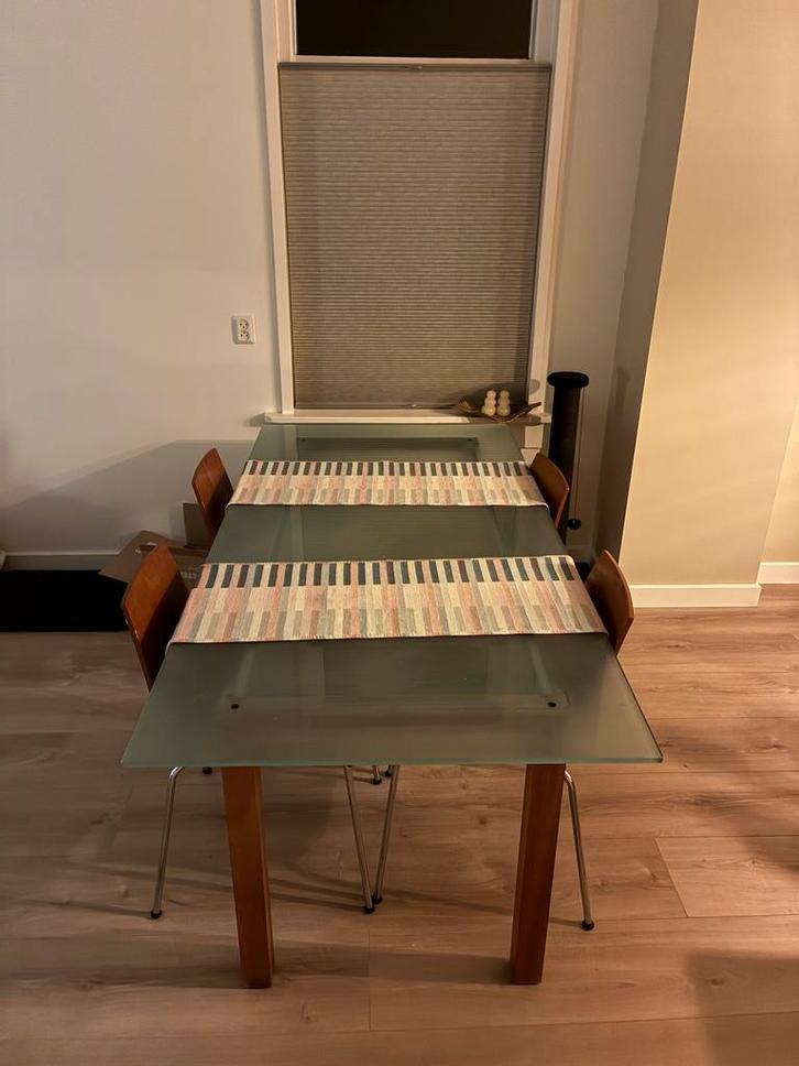Glazen Tafel met 4 Houten Stoelen, Huis en Inrichting, Tafels | Eettafels, Gebruikt, 50 tot 100 cm, 150 tot 200 cm, Vier personen