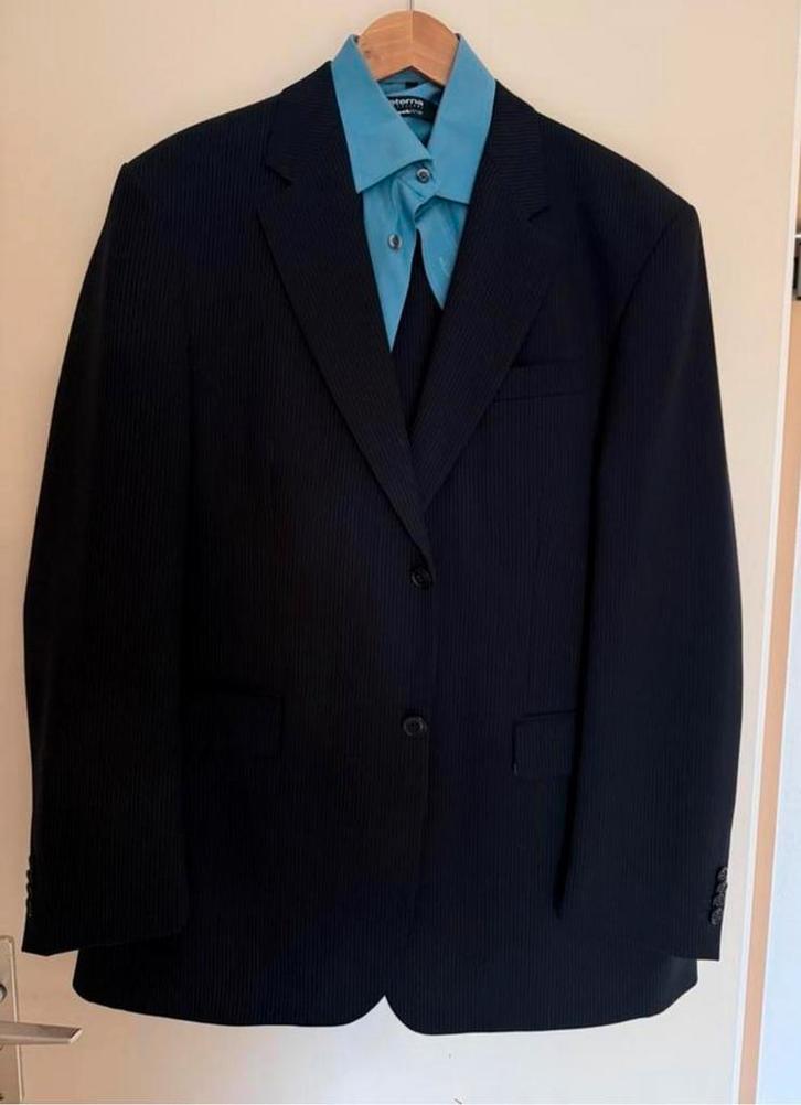 Prachtig pak met colbert, blouse en broek, Kleding | Heren, Kostuums en Colberts, Zo goed als nieuw, Maat 52/54 (L), Blauw, Ophalen of Verzenden