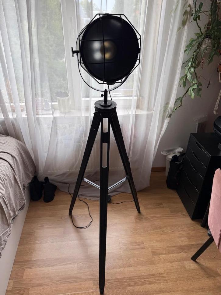 Vloerlamp kwantum, Huis en Inrichting, Lampen | Vloerlampen, Gebruikt, 150 tot 200 cm, Hout, Ophalen