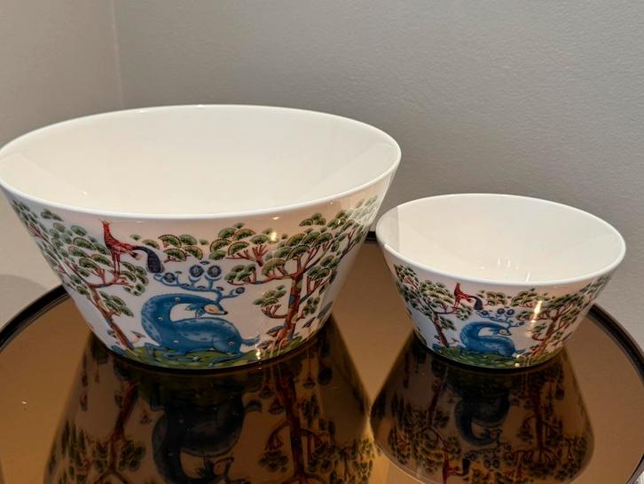 Zeldzame Iittala Satumetsä Serveerschaal, Huis en Inrichting, Keuken | Servies, Zo goed als nieuw, Overige stijlen, Ophalen of Verzenden