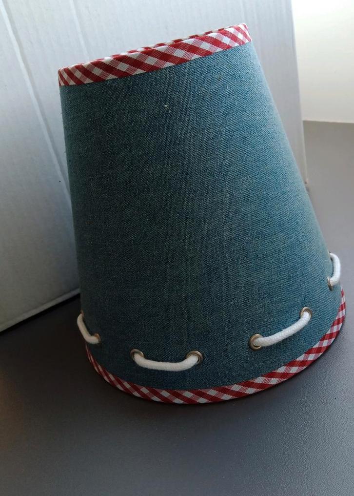 Leuke lampenkap - Laura Ashley Home, Huis en Inrichting, Lampen | Lampenkappen, Nieuw, Minder dan 25 cm, Rond, Wit, Blauw, Rood