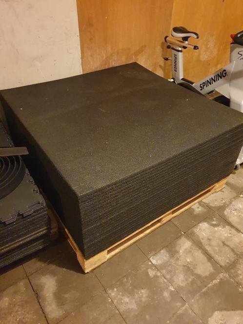 rubberen matten sportschool, crossfit, 1x1 meter, 10 of 15mm, Sport en Fitness, Fitnessmaterialen, Nieuw, Fitnessmat, Armen, Benen