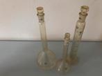 Vintage maatciliner en 2 maatkolven met glazen stopjes, Ophalen of Verzenden