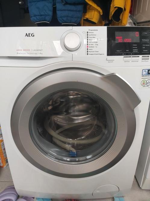 Aeg wasmachine 6000 series, Witgoed en Apparatuur, Wasmachines, Gebruikt, Voorlader, 8 tot 10 kg, Ophalen