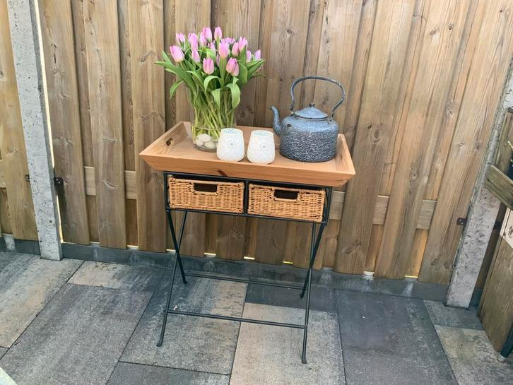 Sidetable met opbergmandjes en los ( dien ) blad., Huis en Inrichting, Tafels | Sidetables, Zo goed als nieuw, Minder dan 25 cm
