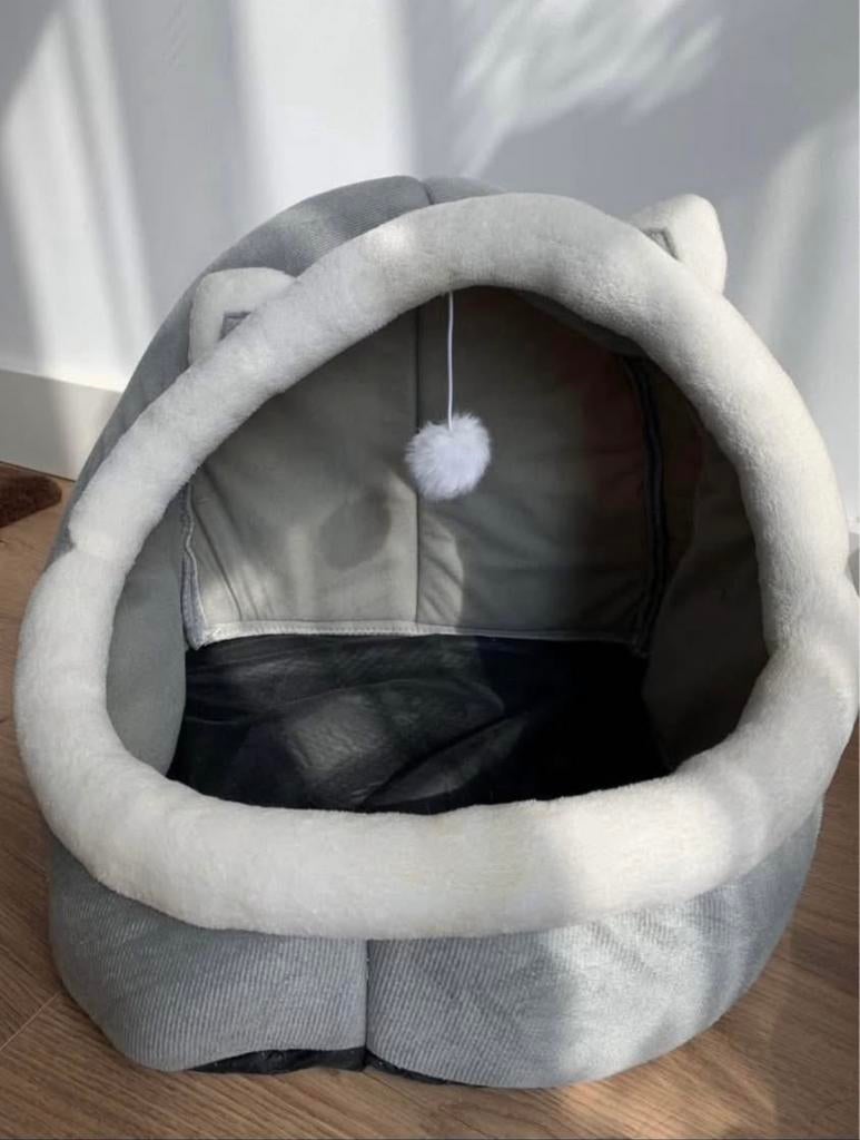 Kattenbed en katten tunnel te koop, Dieren en Toebehoren, Ophalen, Zo goed als nieuw, Pluche