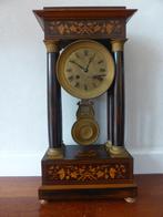 Antieke Franse Kolompendule met Intarsia inleg + sleutel, Verzenden