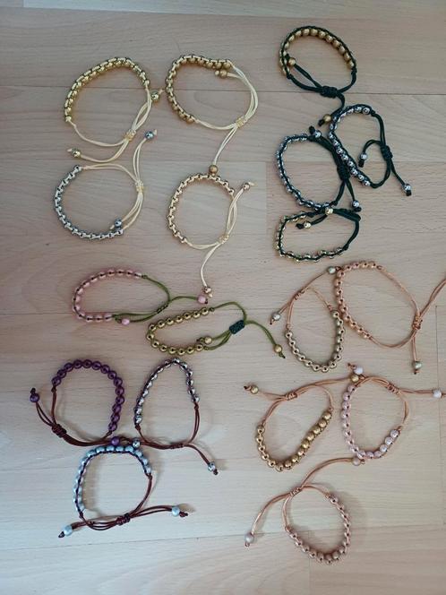 Armbandjes van satijnkoord en kralen met schuifknoop, Sieraden, Tassen en Uiterlijk, Armbanden, Nieuw, Overige materialen, Overige kleuren