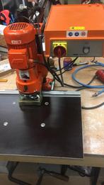 Blum minipress scharnierboor machine,, Doe-het-zelf en Verbouw, Gereedschap | Boormachines, Ophalen, 600 watt of meer, Boormachine