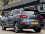 Renault Kadjar 1.2 TCe AUT7 BOSE LEDER NAVI CAMERA LED 19 IN, Auto's, Renault, Gebruikt, Euro 6, Origineel Nederlands, Grijs