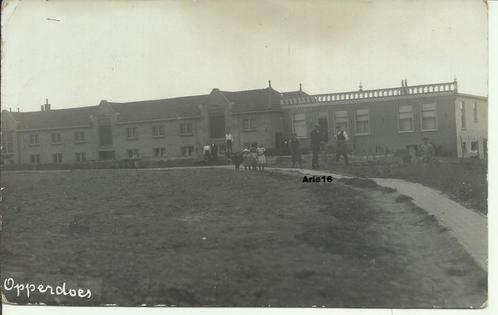 Opperdoes, Verzamelen, Ansichtkaarten | Nederland, Gelopen, Noord-Holland, 1920 tot 1940, Verzenden