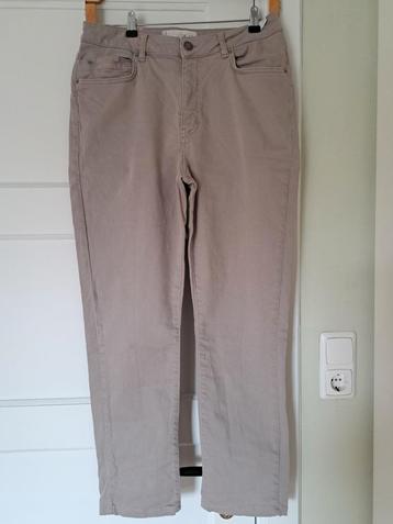 Prachtige taupe kl jeans van Yaya , mt 40 . beschikbaar voor biedingen