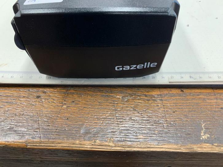 Accu gazelle Panasonic zilver  getest op zijn capaciteit, Fietsen en Brommers, Fietsaccessoires | Fietsaccu's, Zo goed als nieuw
