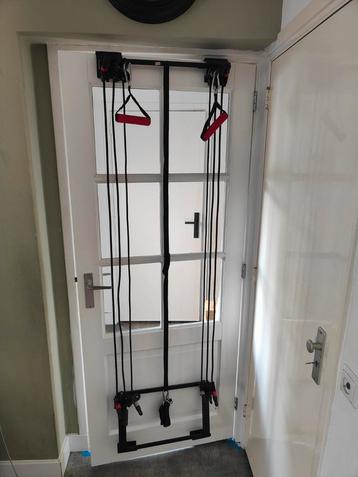 Resistance bands, fitness met elastiek. Deurbevestiging  beschikbaar voor biedingen