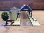 HO Faller B-103 station & B-186 stationshal (641), Hobby en Vrije tijd, Modeltreinen | H0, Overige merken, Gebruikt, Gelijkstroom of Wisselstroom