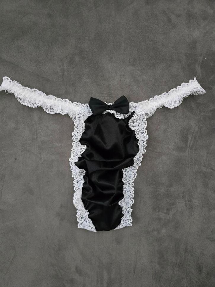 Satijnen Sissy String - Maat S, Kleding | Heren, Ondergoed, Zwart, Verzenden