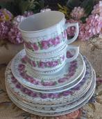 Leuk brocant 4-delig ontbijtsetje, roze rozen, niet gemerkt, Antiek en Kunst, Curiosa en Brocante, Ophalen of Verzenden