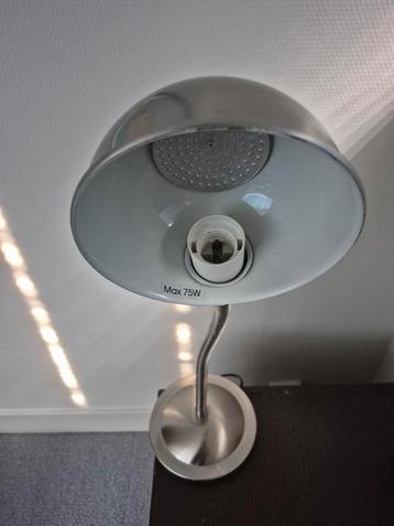 Bureaulamp zilver  beschikbaar voor biedingen