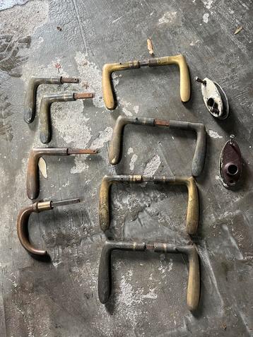 Koperen klinken beschikbaar voor biedingen