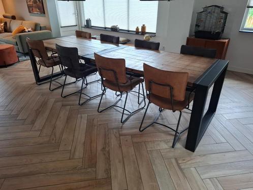 Industriële eethoek compleet Henders & Hazel, Huis en Inrichting, Complete eetkamers, Zo goed als nieuw, 6 tot 8 stoelen, Ophalen