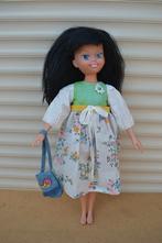 Mooie slanke famosa pop NR 8649, Verzamelen, Poppen, Ophalen of Verzenden, Zo goed als nieuw, Pop