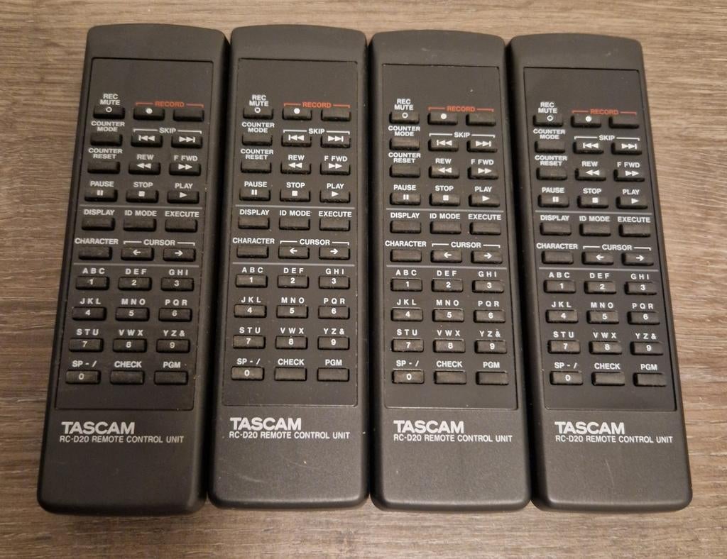 Tascam RC-D20 voor DA-20 (MKII) remote controler NOS, Ophalen of Verzenden, Nieuw