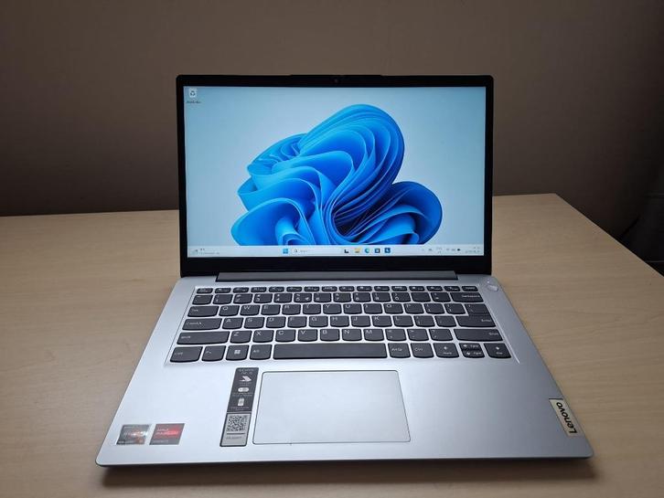 Lenovo Ideapad 14 Inch, Computers en Software, Windows Laptops, Gebruikt, 14 inch, SSD, 2 tot 3 Ghz, 8 GB, Qwerty, Met videokaart