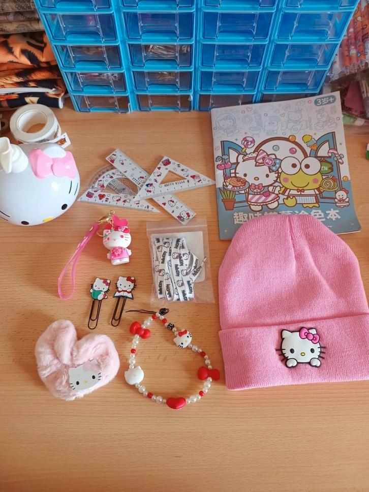 Hello Kitty verrassings items, Hobby en Vrije tijd, Feestartikelen, Nieuw, Versiering, Ophalen of Verzenden